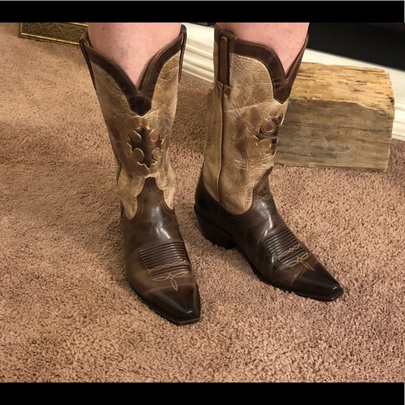 Charlie One Horse Shoes - Like new Nocona Boots